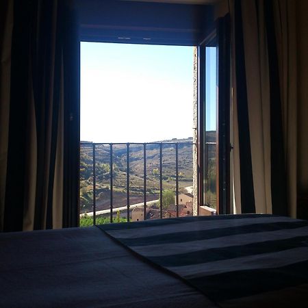Hotel-Hospederia Los Templarios เซปุลเวดา ภายนอก รูปภาพ