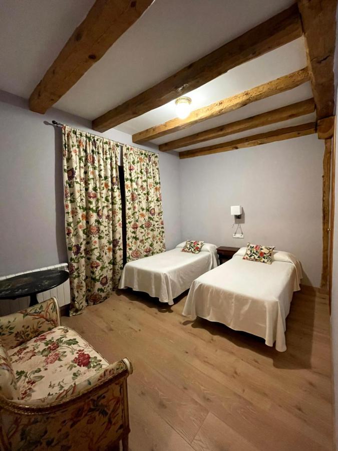 Hotel-Hospederia Los Templarios เซปุลเวดา ภายนอก รูปภาพ