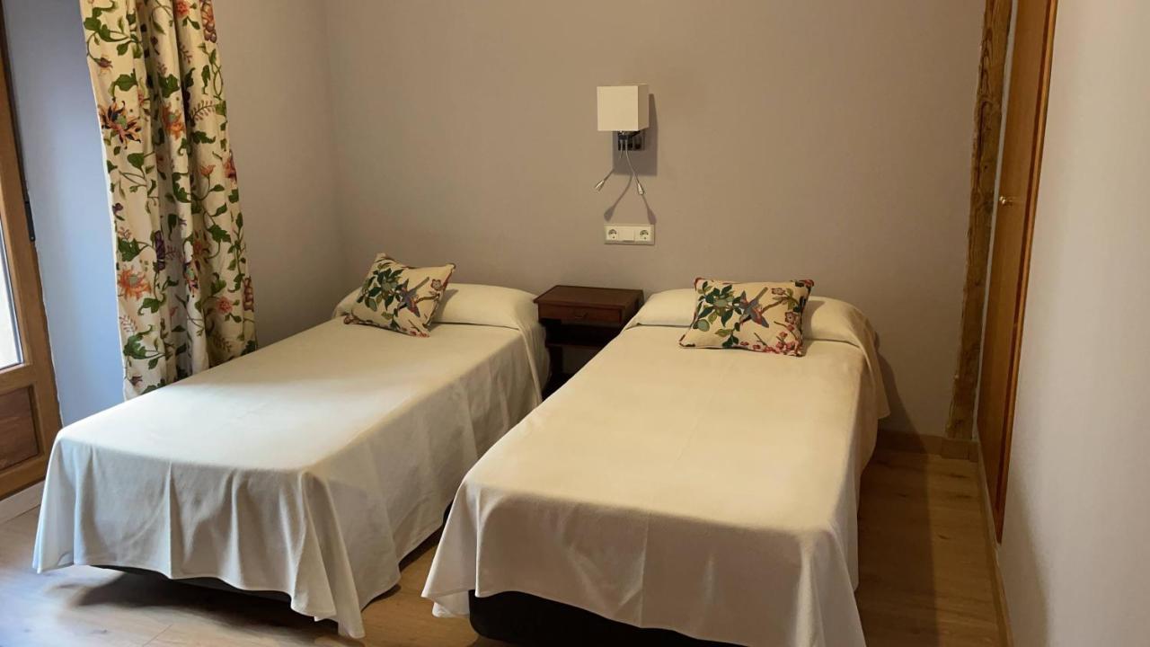Hotel-Hospederia Los Templarios เซปุลเวดา ภายนอก รูปภาพ