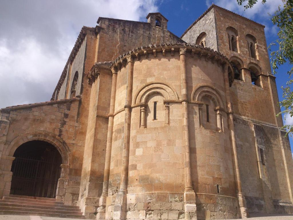 Hotel-Hospederia Los Templarios เซปุลเวดา ภายนอก รูปภาพ